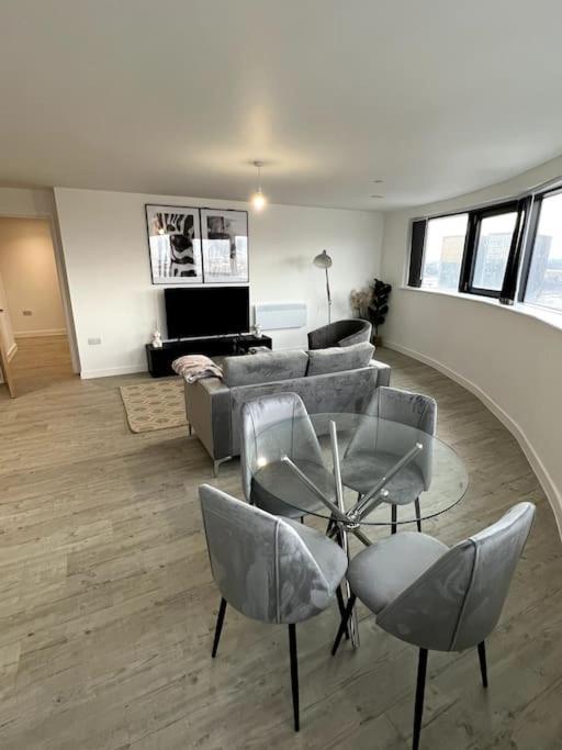 מנצ'סטר Luxurious City View Apartment In Salford מראה חיצוני תמונה