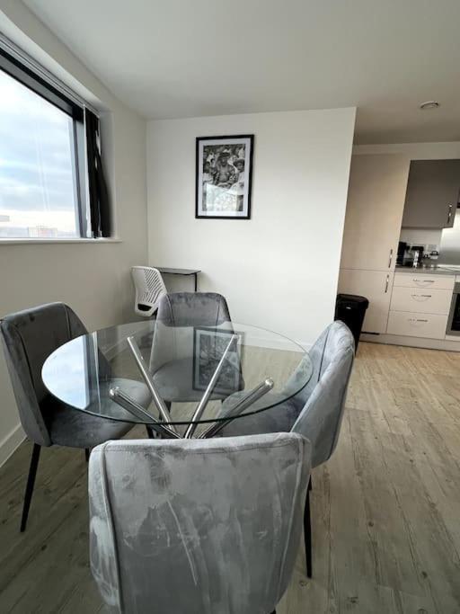 מנצ'סטר Luxurious City View Apartment In Salford מראה חיצוני תמונה
